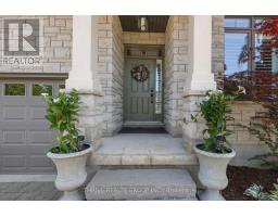 5 - 696 COMMISSIONERS ROAD - 4