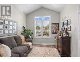 5 - 696 COMMISSIONERS ROAD - 8