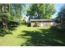 27 CROYDON DRIVE - 21