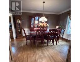 27 CROYDON DRIVE - 6