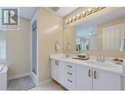 63 - 70 SUNNYSIDE DRIVE - 24