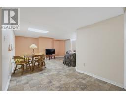 63 - 70 SUNNYSIDE DRIVE - 34