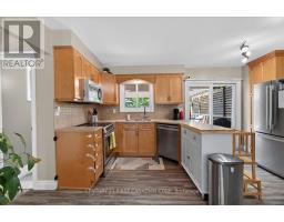 248 ARDSLEY CRESCENT - 9