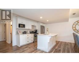 956 TRAILSWAY AVENUE - 24