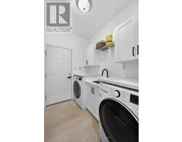 135 PLANE TREE DRIVE - 23