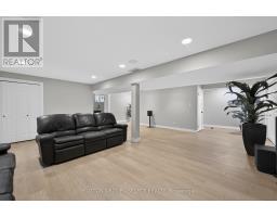 135 PLANE TREE DRIVE - 32