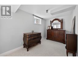135 PLANE TREE DRIVE - 34