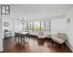 708 - 570 PROUDFOOT LANE - 7