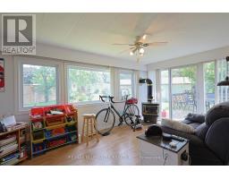 43 ST ANDREWS PLACE - 25