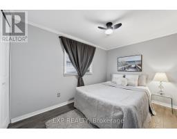 56 CLASSIC CRESCENT - 11