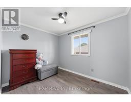 56 CLASSIC CRESCENT - 12
