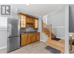56 CLASSIC CRESCENT - 15
