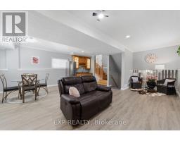 56 CLASSIC CRESCENT - 19
