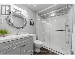 56 CLASSIC CRESCENT - 24