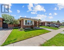 56 CLASSIC CRESCENT - 32