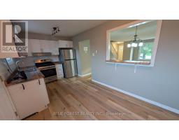 116 - 51 SHOLTO DRIVE - 11