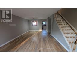 116 - 51 SHOLTO DRIVE - 4