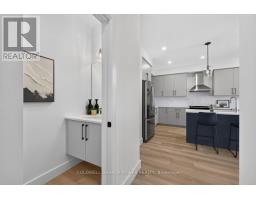 3 - 3528 EMILYCARR LANE - 11
