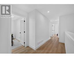 3 - 3528 EMILYCARR LANE - 22