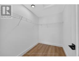 3 - 3528 EMILYCARR LANE - 29