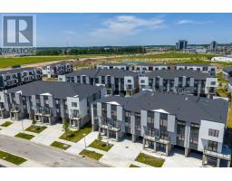 3 - 3528 EMILYCARR LANE - 39