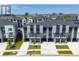 3 - 3528 EMILYCARR LANE - 40