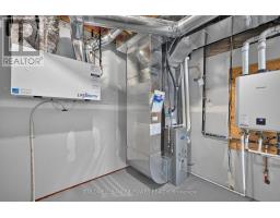 9 - 4255 LISMER LANE - 37