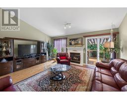 22 - 861 SHELBORNE STREET - 18