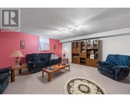 22 - 861 SHELBORNE STREET - 34