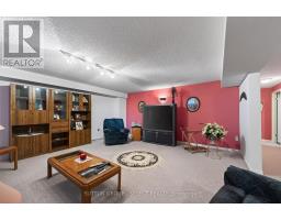 22 - 861 SHELBORNE STREET - 36