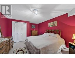 22 - 861 SHELBORNE STREET - 37