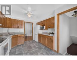 7 FANJOY DRIVE - 12