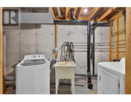 7 FANJOY DRIVE - 34
