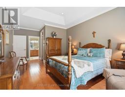 2285 LILAC AVENUE - 24