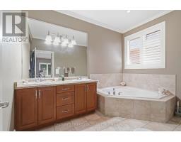 2285 LILAC AVENUE - 25