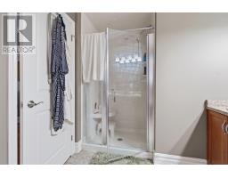 2285 LILAC AVENUE - 27
