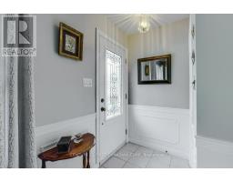 62 THORNCREST CRESCENT - 2