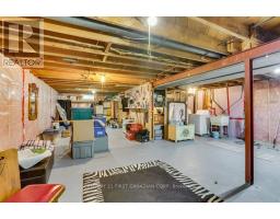 62 THORNCREST CRESCENT - 21