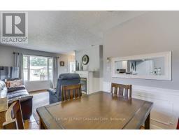 62 THORNCREST CRESCENT - 8