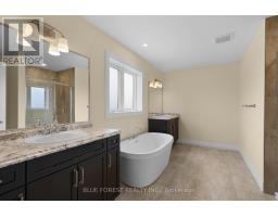 177 - 1061 EAGLETRACE DRIVE - 33