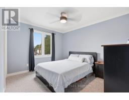 1665 PHILLBROOK CRESCENT - 38