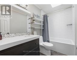 1665 PHILLBROOK CRESCENT - 40
