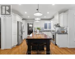 39 HUTCHINSON PLACE - 13