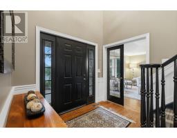 39 HUTCHINSON PLACE - 3