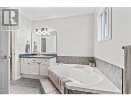 17 COTTONWOOD DRIVE - 27