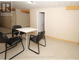 97 GREGORY CRESCENT - 35