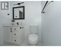 97 GREGORY CRESCENT - 37