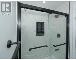 97 GREGORY CRESCENT - 38