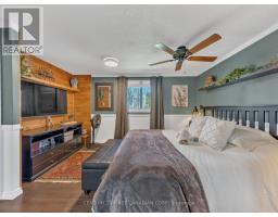 14 ALAYNE CRESCENT - 20