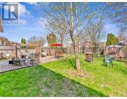 14 ALAYNE CRESCENT - 37